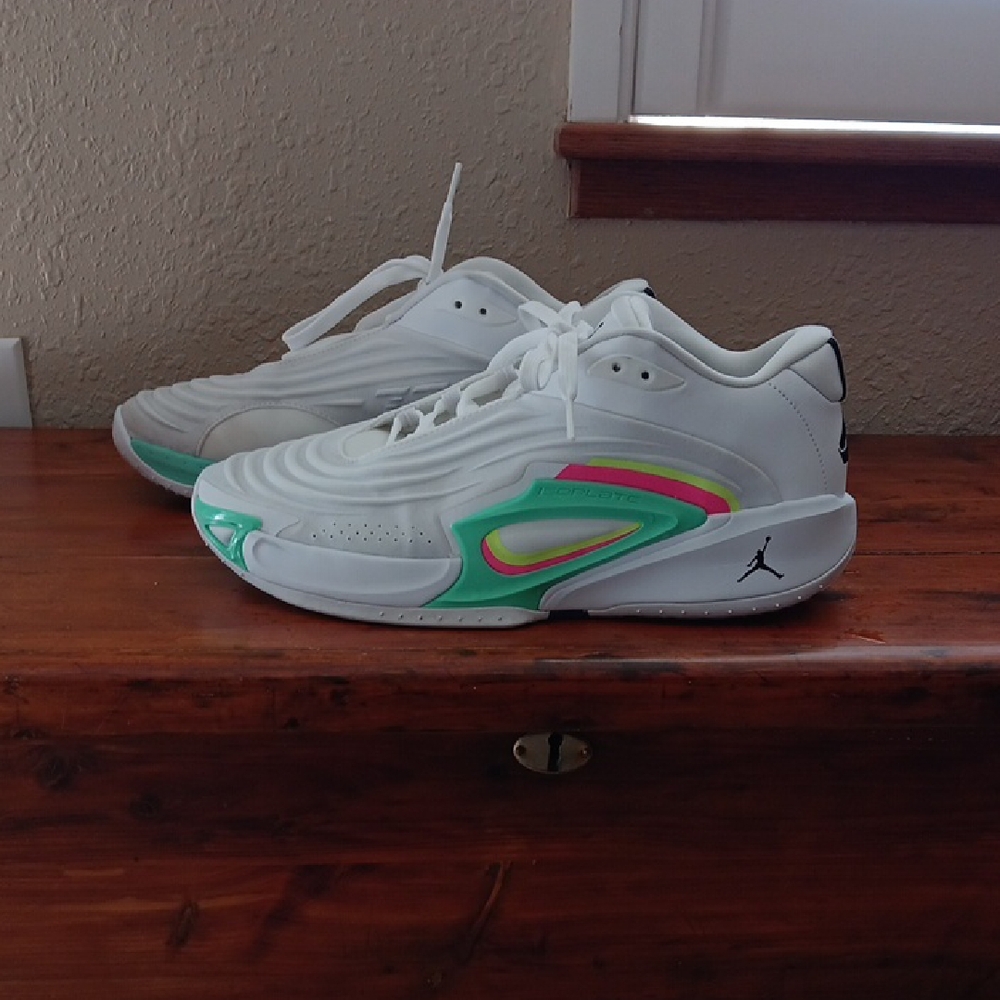 Nike Air Jordan Luka 1 Size 11 Worn Once